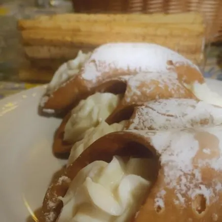 Mythos Holidays & Events * Syracuse