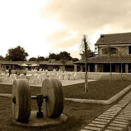 Mythos Holidays & Events *