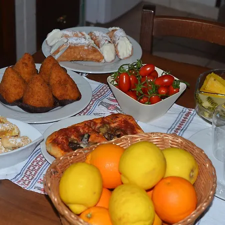 Mythos Holidays & Events Syracuse